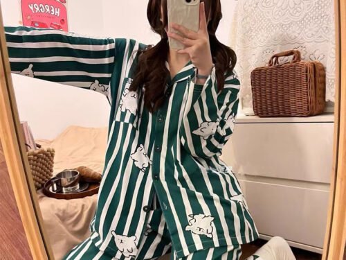 Ins style Green Striped Puppy Pajamas for Women